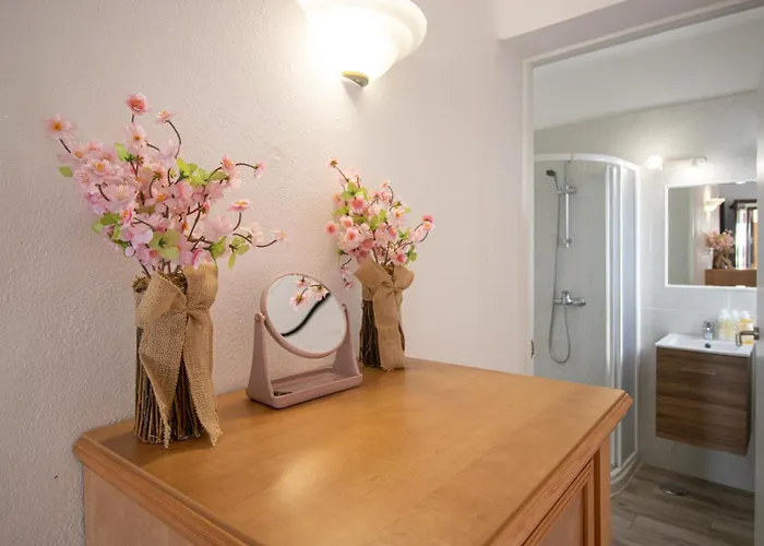 Διαμέρισμα Welcoming Oasis 500m Ac Wi-fi Pool Balcony *