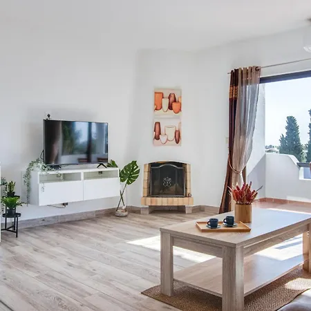 Welcoming Oasis 500m Ac Wi-fi Pool Balcony Apartamento Albufeira